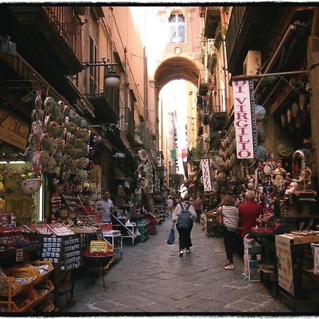Appartement Casina In Centro Storico à Naples Extérieur photo